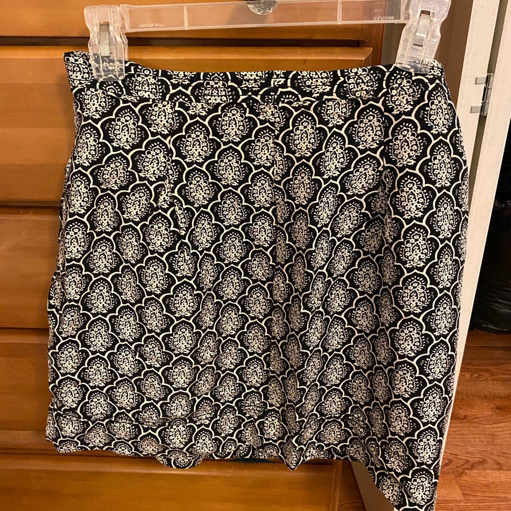 Loft black and white skirt
